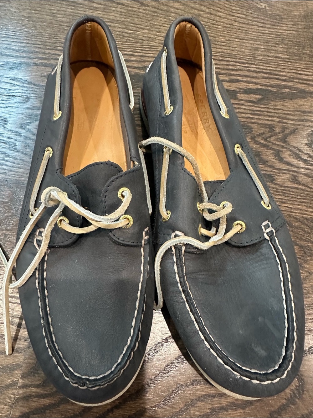 Sperry Black Leather Boat Shoes with Cream Laces